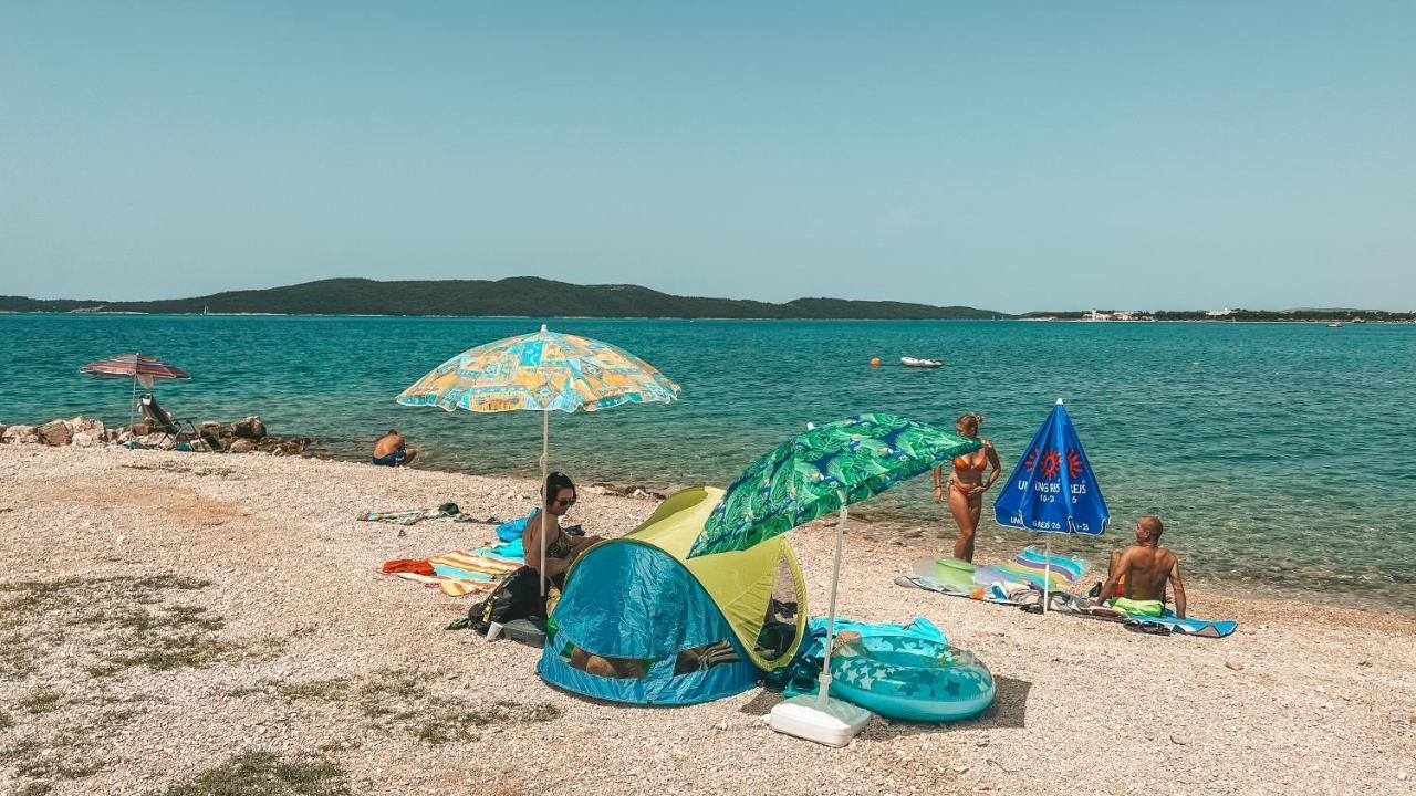 Beach Apartment w Sea Views, 3x Big Rooms w En-Suites Šibenik Exterior foto