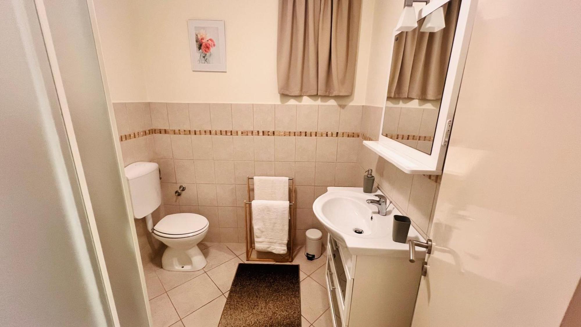 Beach Apartment w Sea Views, 3x Big Rooms w En-Suites Šibenik Exterior foto
